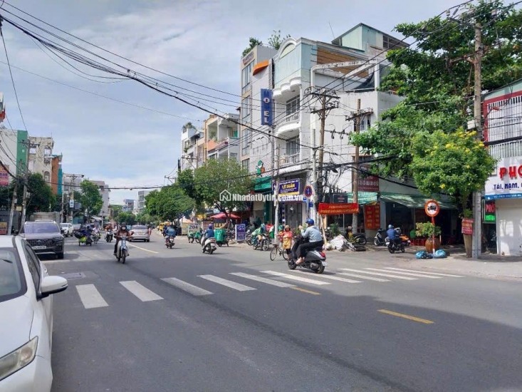 HÀNG THƠM CHỦ NGỘP GIẢM hơn 5 tỷ, BIỆT THỰ 412M2 MẶT TIỀN TRUNG TÂM TRỊ TRẤN CỦ CHI GIÁ CHỈ 16 TỶ TL cho khách thiện chí.