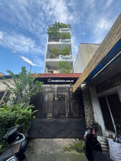 BÁN NHÀ - TRƯỜNG CHINH Q.12 – DT KHỦNG 99 M² - GIÁ CHỈ 68TR/ M² - RẺ NHẤT KHU VỰC.