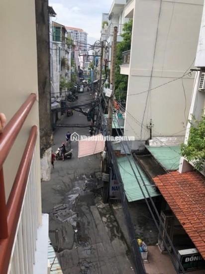 Bán nhà gần Lý Thường Kiệt, Tân Bình, 25m2, 3 tầng, HXH, nhỉnh 5 tỷ