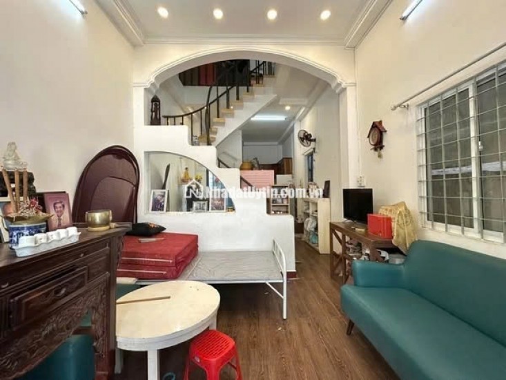 XE HƠI 7 ĐẬU CỬA, XE 4 VÀO NHÀ - PHÚ NHUẬN