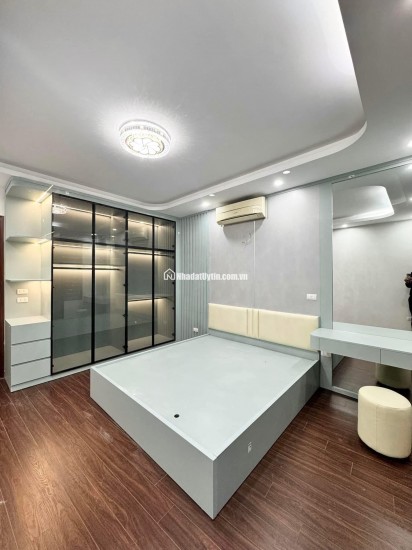 Bán nhà đẹp Thanh Xuân – Oto đỗ cửa – 5 tầng hiện đại – Giá 10 tỷ
 - 0399812051