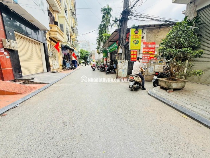 SIÊU PHẨM - MẶT PHỐ KINH DOANH _SỔ VUÔNG- GARA Ô TÔ _ Ô CHỜ THANG MÁY.