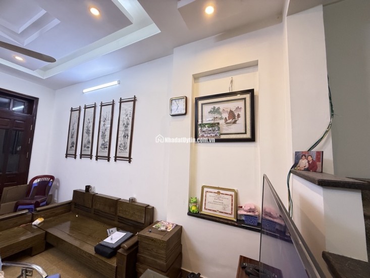 HIẾM NHẤT KHU VỰC - NHÀ DÂN XÂY -  NGÕ RỘNG NÔNG GẦN Ô TÔ - TƯƠNG LAI QUY HOẠCH RA MẶT PHỐ - 2 THOÁNG - GIÁ RẺ ĐẦU TƯ - TIỀM NĂNG TĂNG GIÁ MẠNH