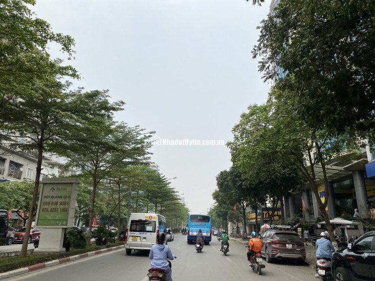 BÁN MẶT PHỐ HAI BÀ TRƯNG LÔ GÓC KINH DOANH VỈA HÈ OTO TRÁNH