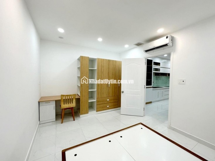 NHÀ ĐẸP DƯƠNG QUẢNG HÀM -  P.5 - 72M2 G.I.Á 5 TỶ 9 TL