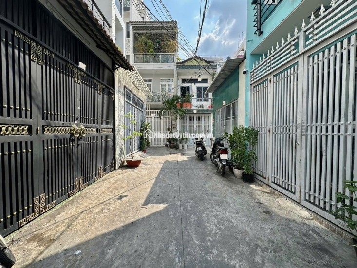 BÁN NHÀ GIÁP PHÚ NHUẬN – BÌNH THẠNH – NGUYỄN THÁI SƠN, GÒ VẤP
62m² - HẺM 4M THÔNG – KHÔNG QUY HOẠCH