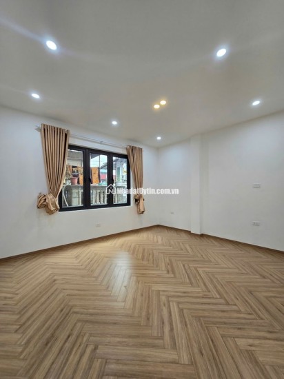 NGUYỄN TRÃI - THANH XUÂN - NHÀ LÔ GÓC – 42m2 - 5 TẦNG MẶT TIỀN KHỦNG 5.8M – Ô TÔ VÀO NHÀ