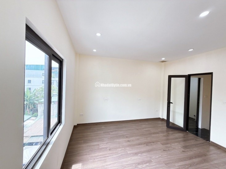 GIÁ RẺ NHƯ BÁN BUÔN- NHÀ PHỐ TRƯƠNG ĐỊNH 37M2 5 tầng CHỈ 6 TỶ