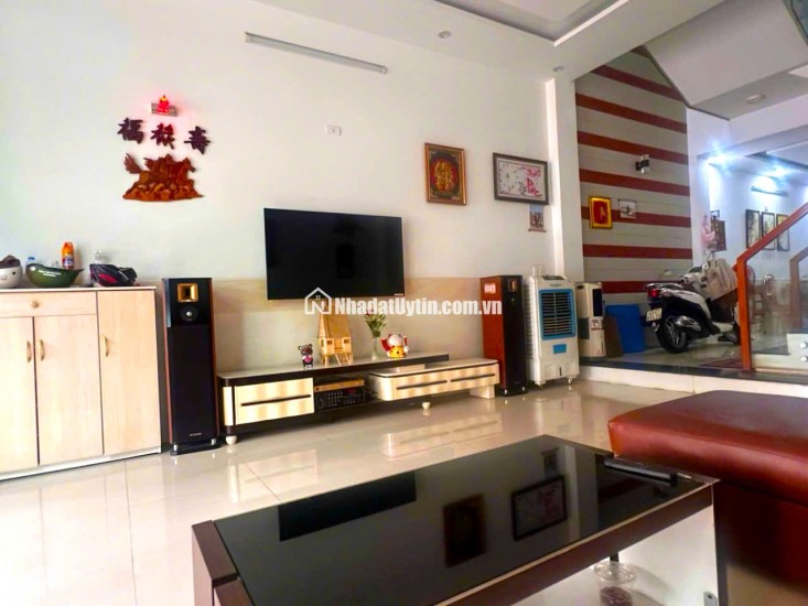 Bán nhà  4 tầng 4PN trung tâm Đà Nẵng