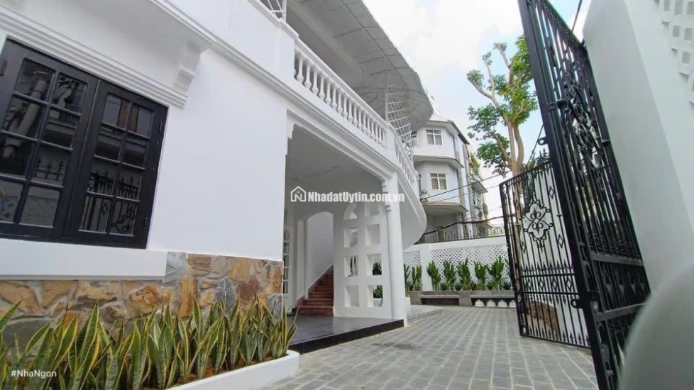  Siêu Phẩm Góc 3 Mặt Tiền – Biệt Thự Nguyễn Cửu Vân – Gần Bến Nghé, Quận 1