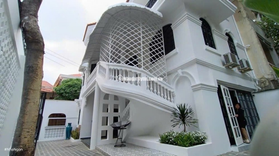  Siêu Phẩm Góc 3 Mặt Tiền – Biệt Thự Nguyễn Cửu Vân – Gần Bến Nghé, Quận 1