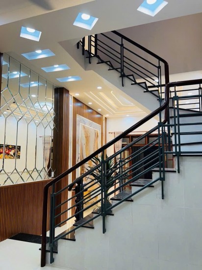 LIÊN KHU 1-6  - BÌNH TRỊ ĐÔNG - BÌNH TÂN - 56M2 (4x14) NHÀ 3 TẦNG KIÊN CỐ - HẺM ÔTÔ 7M VIVU - KHU VIP AN NINH - MUA BÁN SẦM UẤT - SỔ VUÔNG VỨC
