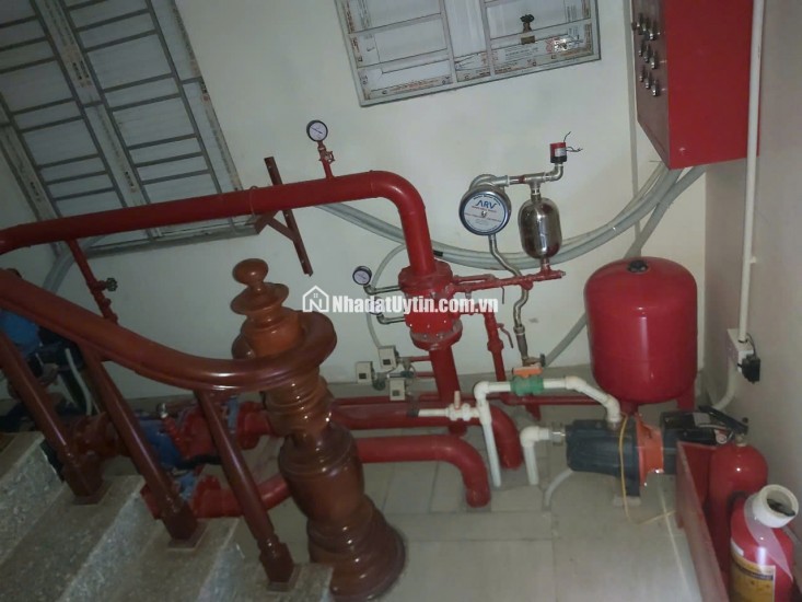 Cho thuê nhà MP Ngô Xuân Quảng.Gia Lâm, Hà Nội, 100m2x6T, MT 8m, thang máy, tầng hầm, PCCC vị trí KD đắc địa