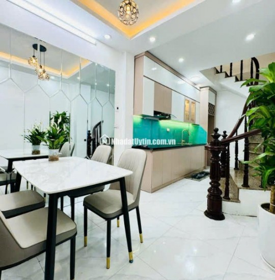 BÁN GẤP NHÀ HUỲNH TẤN PHÁT  - 3 TẦNG  - 49,5M2 - TẶNG FULL thiết kế bên trong - 4TỶ5