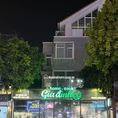 Cho thuê nhà mặt phố Nguyễn Gia Thiều,Hoàn Kiếm 80M2 mặt tiền 9m,giá thuê 35tr/th