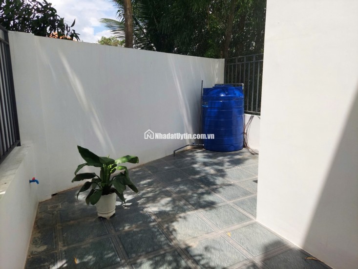 Bán Gấp Nhà Mặt Tiền Tại Cần Đước