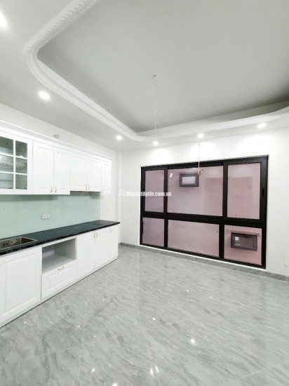 NHÀ ĐẸP MỚI TINH . Cổ Nhuế - Bắc Từ Liêm 35m 6 tầng mặt tiền 4,3m 7,25 tỷ 
sổ đỏ vuông vắn cất két .