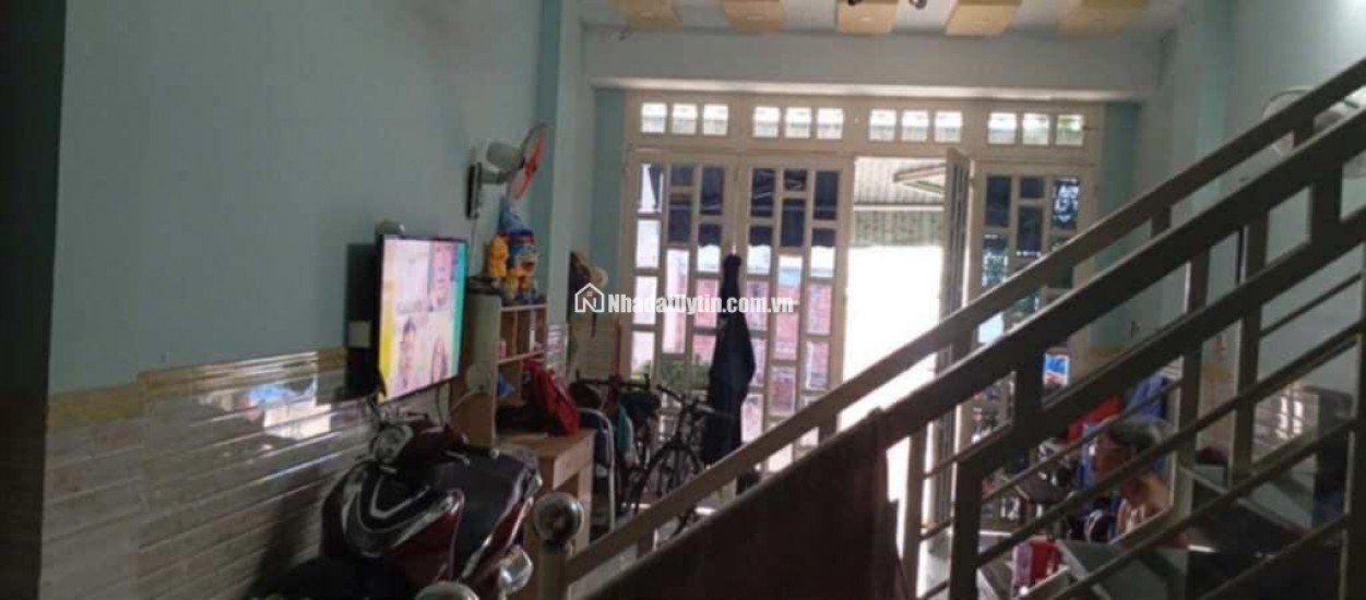 Bán nhà 2 lầu đường Thủy Lợi, phường Phước Long A, quận 9
