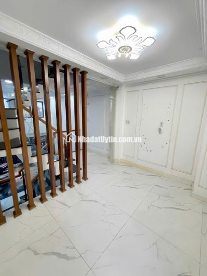 Nhà Đúc 4 Tầng -Nhỉnh 3 tỷ Hạ 4OOTr - Cạnh Ngã Tư Bốn Xã