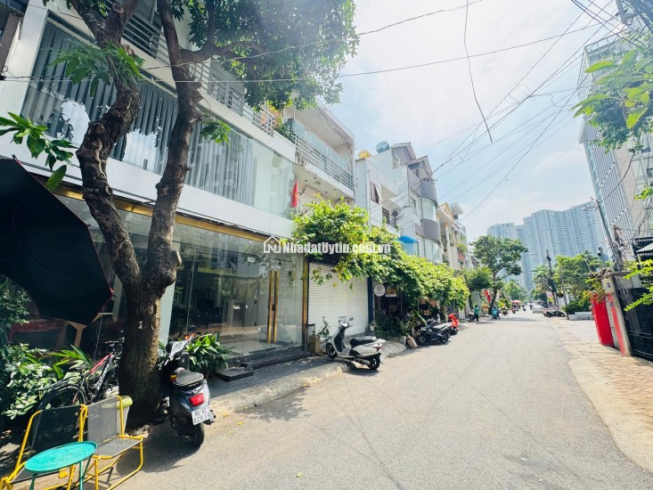 Bán Nhà Mặt Tiền 5 Nguyễn Đăng Giai , P.Thảo Điền, Q2