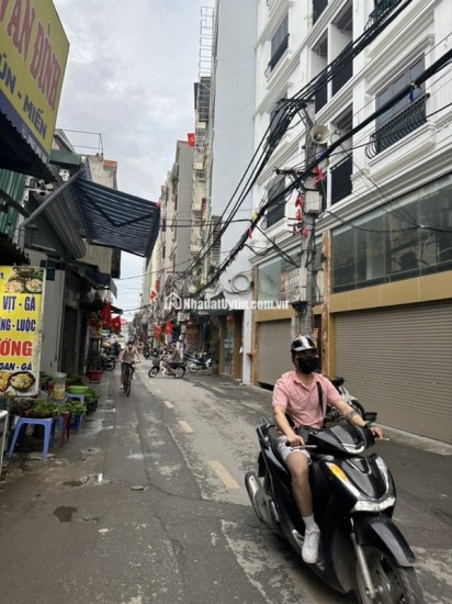 Nhà Mỹ Đình, lô góc, dân xây 40m2, 5 tầng, chào 7.1 tỷ có thương lượng