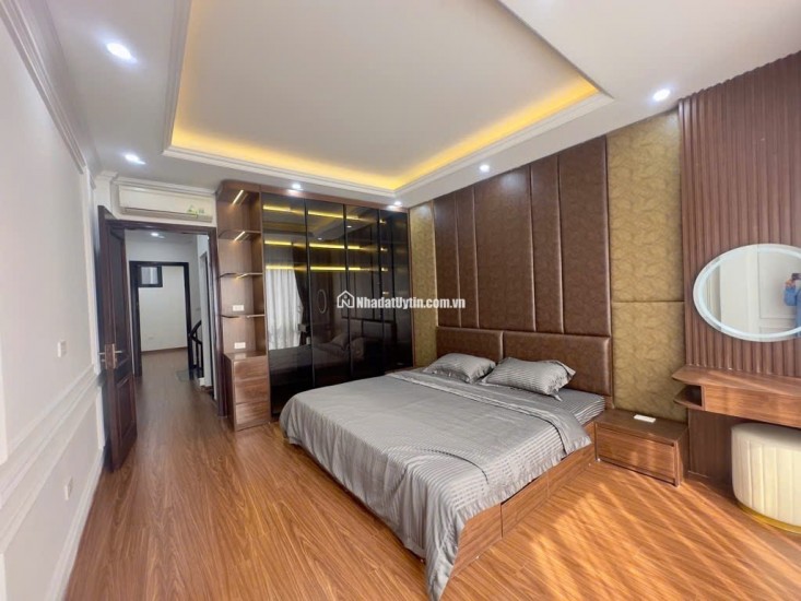 Nhà Tây Hồ 51m, 6 tầng, thông Võ Chí Công, thông Xuân La, thông Ngoại giao đoàn.