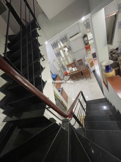 LÔ GÓC 2 MẶT XE TẢI ĐS 1 - 63m2 5 TẦNG  - CÁCH 1 CĂN RA VIEW SÔNG - NHỈNH 7 TỶ 

Mô tả: V0.7760111
LÔ GÓC 2 MẶT XE TẢI ĐS 1 - 63m2 5 TẦNG  - CÁCH