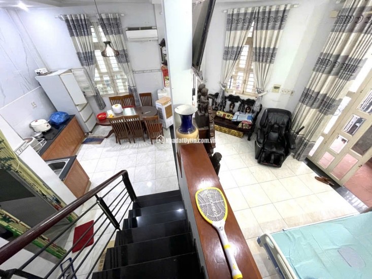 LÔ GÓC 2 MẶT XE TẢI ĐS 1 - 63m2 5 TẦNG  - CÁCH 1 CĂN RA VIEW SÔNG - NHỈNH 7 TỶ 

Mô tả: V0.7760111
LÔ GÓC 2 MẶT XE TẢI ĐS 1 - 63m2 5 TẦNG  - CÁCH