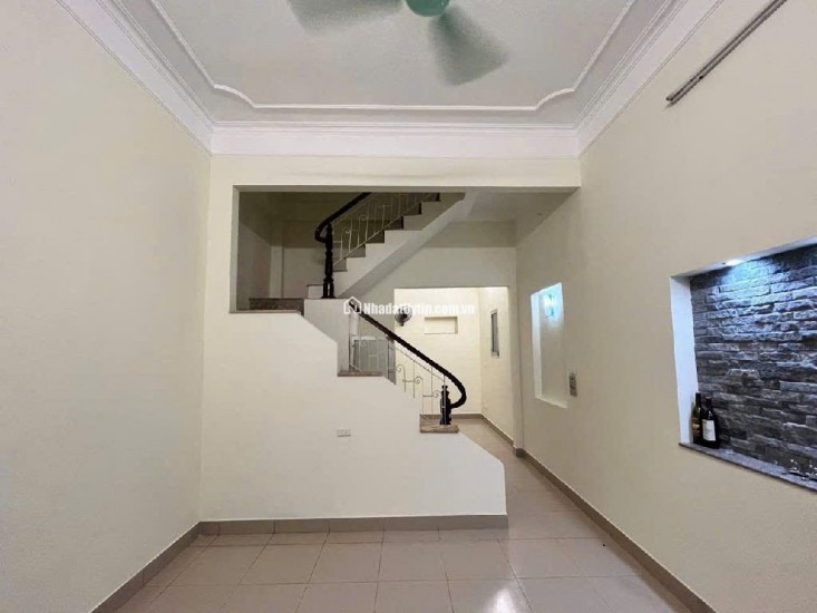 Nhà Tây Hồ 55m, cực hiếm oto qua nhà, mặt .tiền.5.2 đẹp!