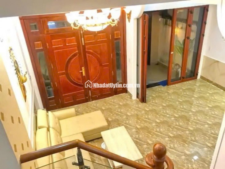 63.4m2 - Giá 7.4 tỷ - Ngang 6.2m HXH Phạm Hữu Lầu kế chợ Phước Long Q7