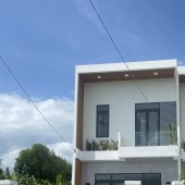 NHÀ MẶT TIỀN ĐƯỜNG NHỰA LỚN - TRUNG TÂM TT CẦN ĐƯỚC