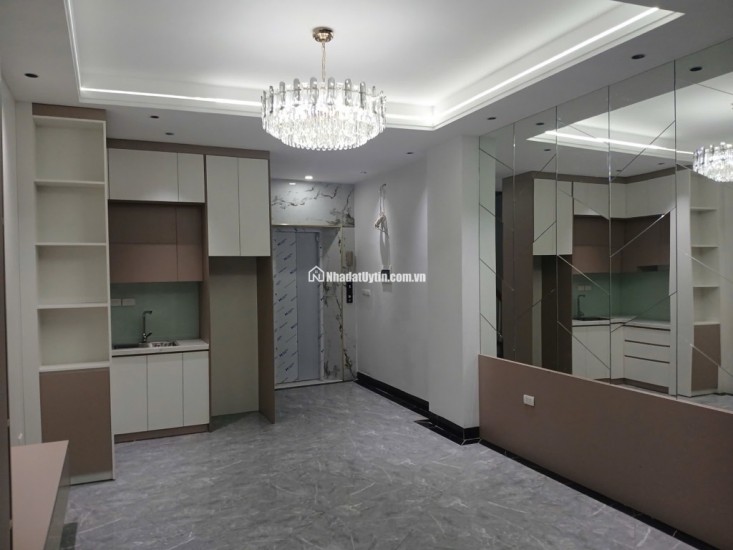 Bán Nhà Lô Góc 6 Tầng Thang Máy – 37m² Đại Mỗ – Giá Chỉ 8.x Tỷ