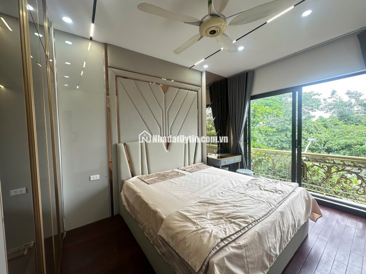 Mặt phố kinh doanh Kim Giang, DT 45m2, 5 tầng giá 18 tỷ.