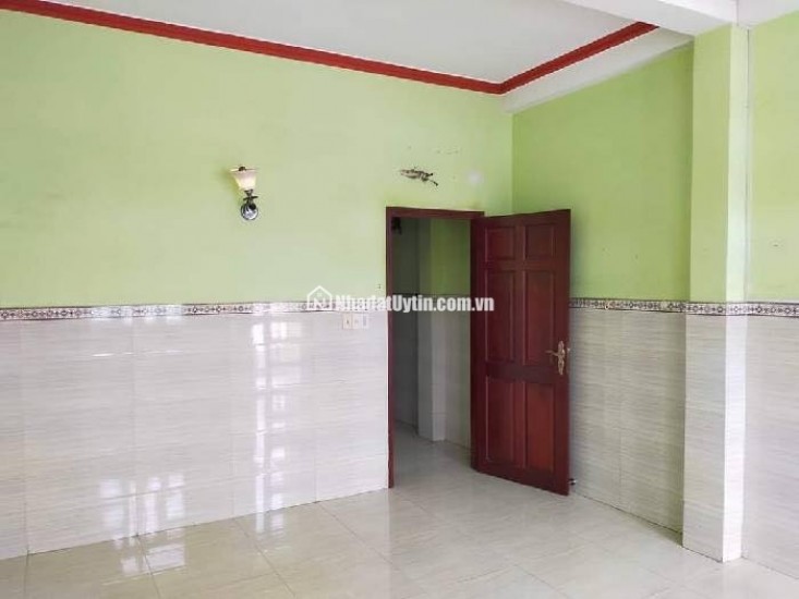Bán nhà Lê thúc hoạch - Phú thọ hòa - Tân phú
* Dt : 4m x 16m 64m2
* 5 tầng
* Giá : 8.2 Tỷ