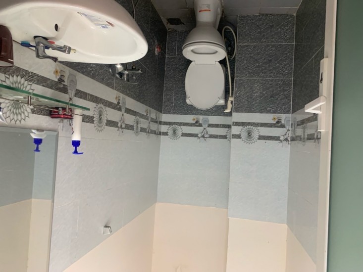 MẶT TIỀN KINH DOANH CHỢ ĐÊM HẠNH THÔNG TÂY - VIEW CÔNG VIÊN THOÁNG MÁT - HỢP ĐỒNG THUÊ 20 TRIỆU - CẦN BÁN GẤP.