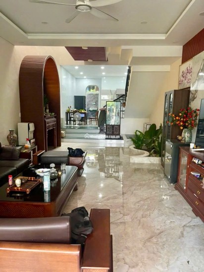 Bán gấp nhà đẹp Hòa Xuân sát khu biệt thự