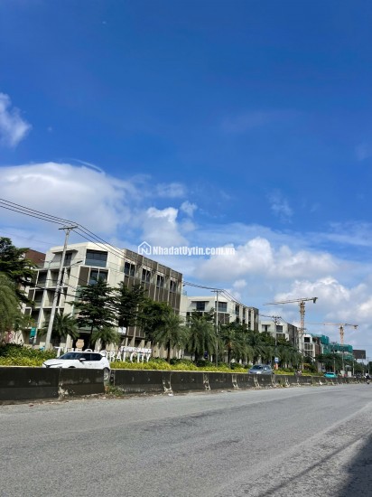 Nhà 3 tầng, 1 xẹt gần Đỗ Xuân Hợp, Phước Long B (Q9 cũ) ngang 5m, đất gần 100m nhỉnh 7 tỷ