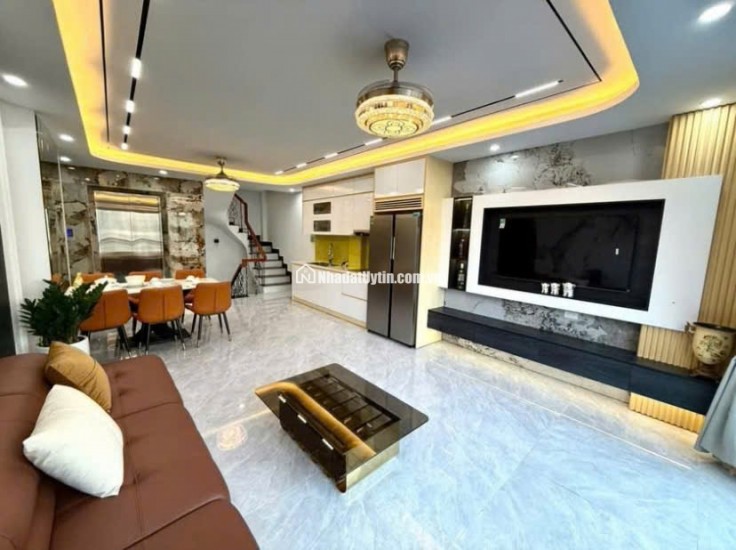 CHÍNH CHỦ DOÃN KẾ THIỆN - CẦU GIẤY- 38M2-6 TẦNG THANG MÁY- NHỈNH 10đ - Ô TÔ ĐỖ CỔNG