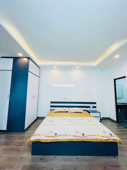 Chính Chủ Bán Nhà Cầu Giấy 38m2 6 Tầng Thang Máy Xây Mới Ô Tô Đỗ Cổng Hơn 10 Tỷ