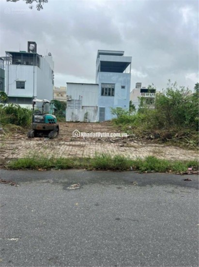Bán đất thổ cư Lê Thương, Hòa Hiệp Nam, Liên Chiểu, Đà Nẵng. DT 117m2, giá 4.4 tỷ, sổ đỏ, hướng Tây Nam. LH: 0877661879