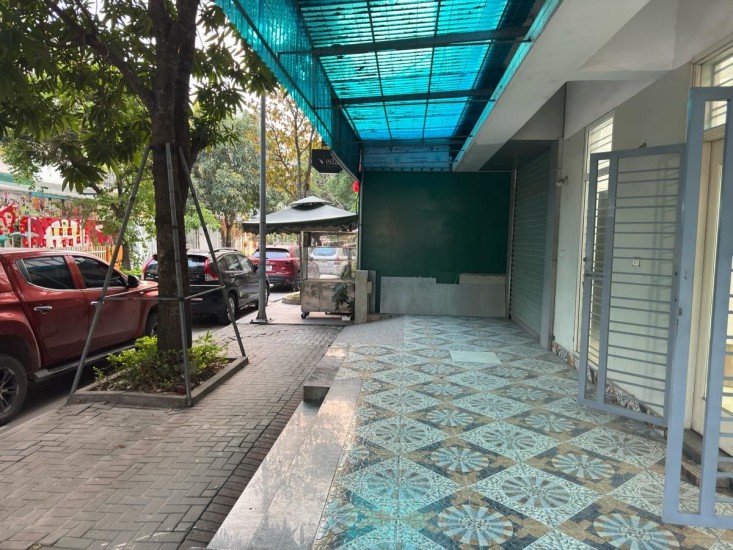 LÔ GÓC – PHÂN LÔ – VỈA HÈ 2 BÊN – Ô TÔ TRÁNH – KINH DOANH SẦM UẤT – TRUNG TÂM KĐT VIGLACERA XUÂN PHƯƠNG