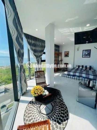 BÁN NHANH TÒA NHÀ PHỐ LÔ GÓC KINH DOANH NGHỈ DƯỠNG VIEW BIỂN PHẠM VĂN ĐỒNG NHA TRANG GIÁ BÁN 17 TỶ 500 TRIỆU 11 PHÒNG  NGỦ