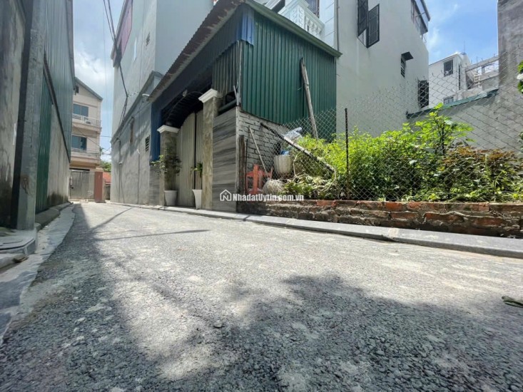 bán đất Đức Giang, Long Biên. Ngõ thông, ô tô tránh. Tiện ích ngập tràn. 42m, 
6,x tỷ ( có tl )