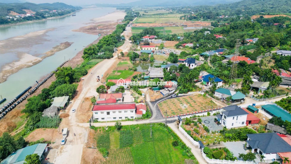 Đất Tp Hòa Bình ven Sông Đà giá 650 triệu 1 lô, gần cầu Hòa Bình 6 và KCN Thịnh Minh