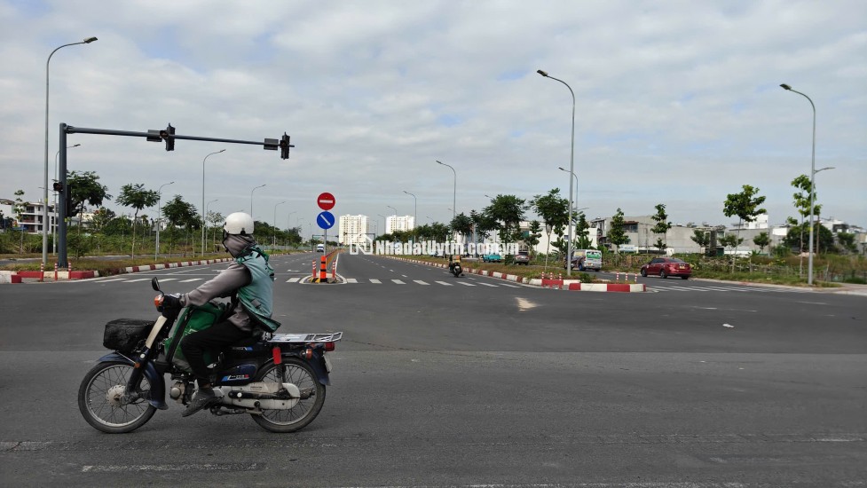 METRO SÀI GÒN THAM LƯƠNG ĐIỂM NHẤT ĐÔNG HƯNG THUẬN QUÂN 12
GIÁ HIẾM CHỈ 6,8TY SỞ HỮU 100M2