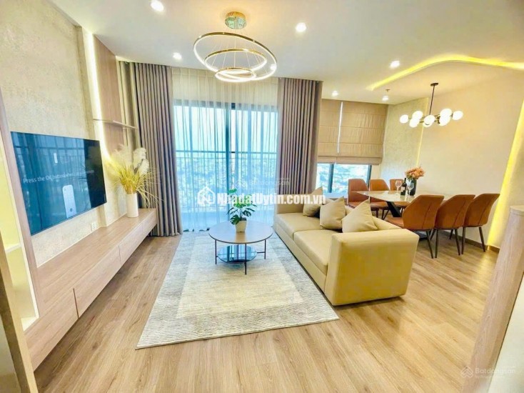 Tôi chính chủ bán căn 2PN+1, dt 64m2, nội thất và view hồ cực đẹp, giá 5tỷ5 tại Imperia Smart City