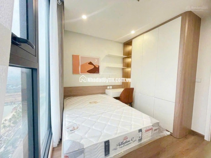 Tôi chính chủ bán căn 2PN+1, dt 64m2, nội thất và view hồ cực đẹp, giá 5tỷ5 tại Imperia Smart City