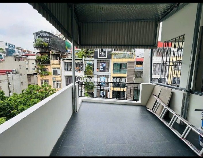 BÁN NHÀ HOÀNG HOA THÁM , KHU VỰC LÕI TRUNG TÂM CỦA THÀNH PHỐ.