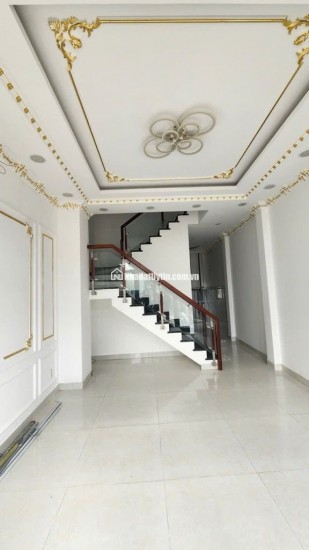 KHU NHÀ LẦU CAO CẤP – ĐƯỜNG 12M CÓ VỈA HÈ – SÁT KÊNH THAM LƯƠNG – 50M² – 5 TẦNG - 6PN – NHỈNH 6 TỶ