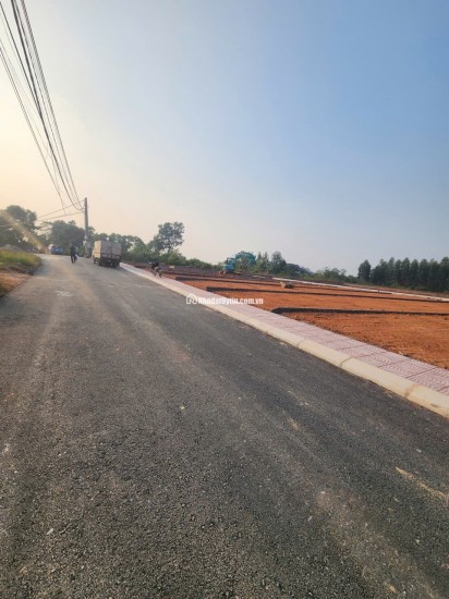 Bán Đất Thôn Cổng Sau, Hướng Đạo, khu công nghiệp Tam Dương 1, Vĩnh Phúc 100m, 800 triệu, xây nhà trọ, nhà ở.